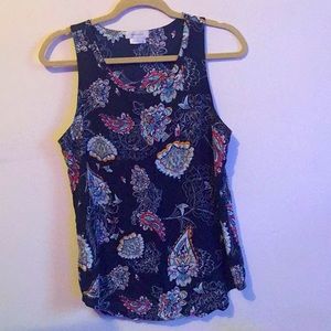 Van Heusen shell paisley with colorful accent